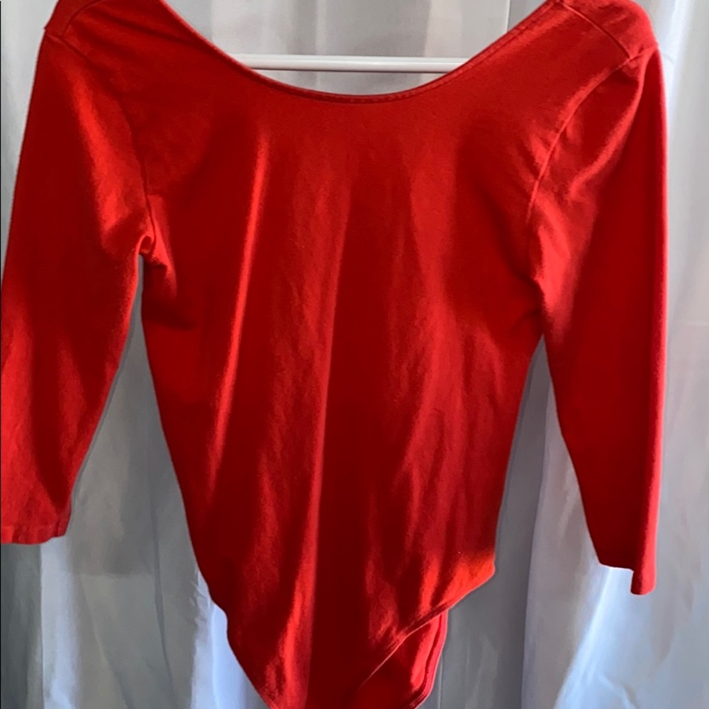 Fitted stretch tee